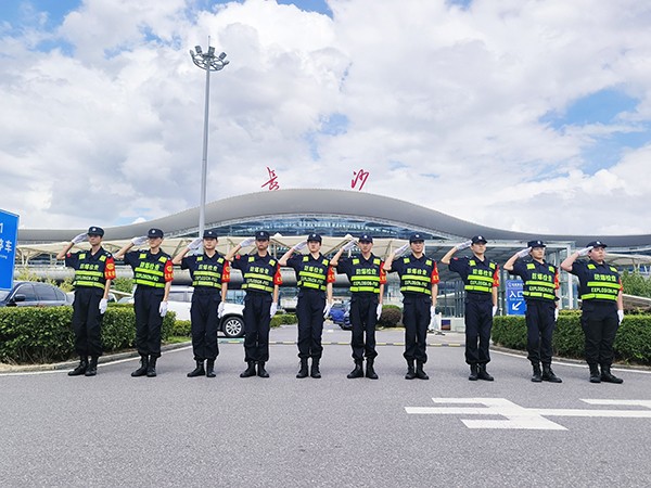 长沙黄花机场防爆队员风采