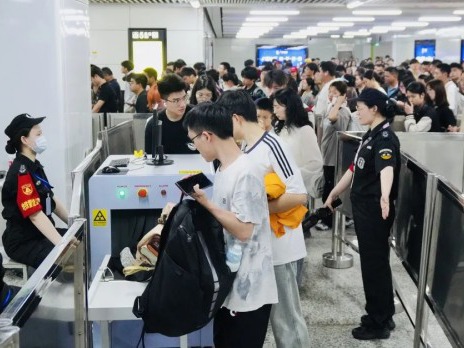 以坚守兑现承诺，红光保安交出五一平安答卷