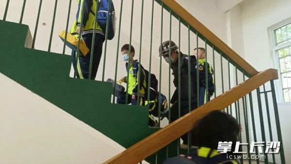 长沙红光保安服务有限公司,长沙安保服务,长沙安全服务,长沙非武装押运,劳务派遣服务 长沙红光保安服务有限公司,长沙安保服务,长沙安全服务,长沙非武装押运,劳务派遣服务