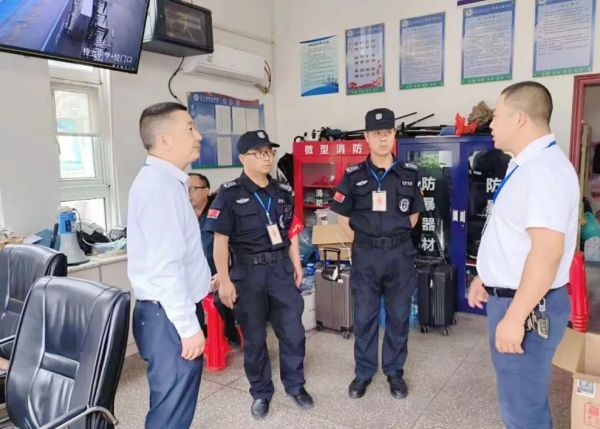 长沙红光保安服务有限公司,长沙安保服务,长沙安全服务,长沙非武装押运,劳务派遣服务 长沙红光保安服务有限公司,长沙安保服务,长沙安全服务,长沙非武装押运,劳务派遣服务