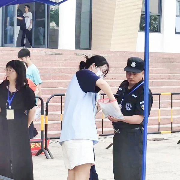 长沙红光保安服务有限公司,长沙安保服务,长沙安全服务,长沙非武装押运,劳务派遣服务 长沙红光保安服务有限公司,长沙安保服务,长沙安全服务,长沙非武装押运,劳务派遣服务