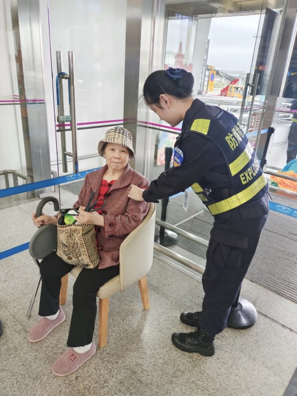 长沙红光保安服务有限公司,长沙安保服务,长沙安全服务,长沙非武装押运,劳务派遣服务 长沙红光保安服务有限公司,长沙安保服务,长沙安全服务,长沙非武装押运,劳务派遣服务